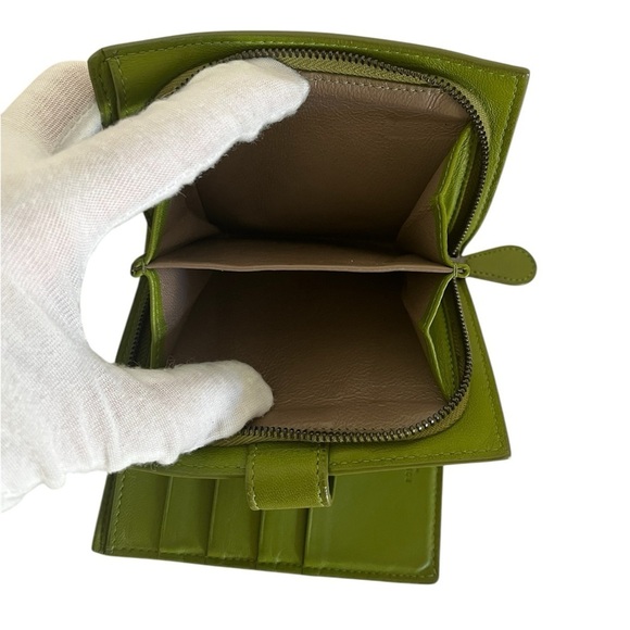 Bottega Veneta Bifold wallet Green Intrecciatro Italy - Picture 12 of 16